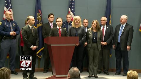 Calley signs law requiring use of prescription drug database