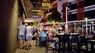 Broadbeach Weekend Nightlife || Gold Coast - AUSTRALIA