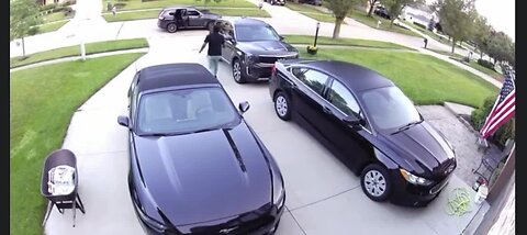 Strongsville Police looking for thieves after multiple vehicles stolen from homes