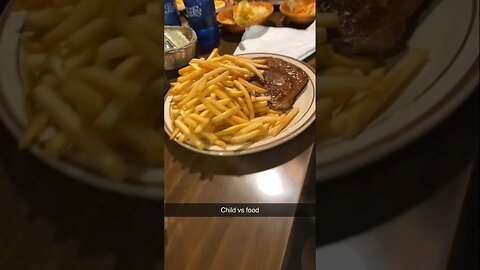 CHILD VS FOOD 😂😂