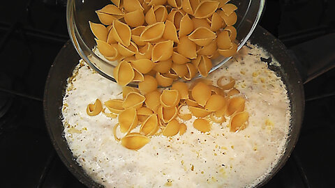 A simple recipe for delicious and quick pasta for the whole family.