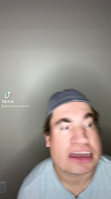 DONT TALK TO STRANGERS!!