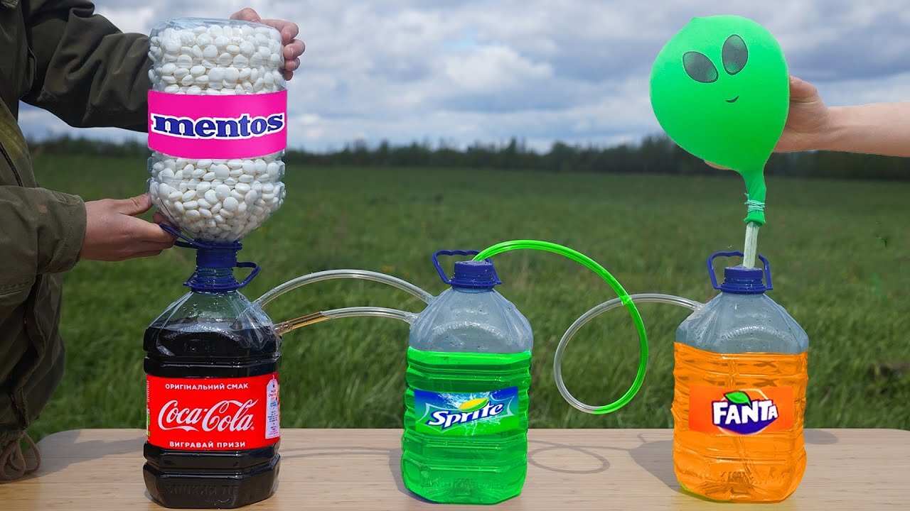 Experiment_ Coca Cola & Sprite & Fanta VS Mentos. Domino Chain Reaction!