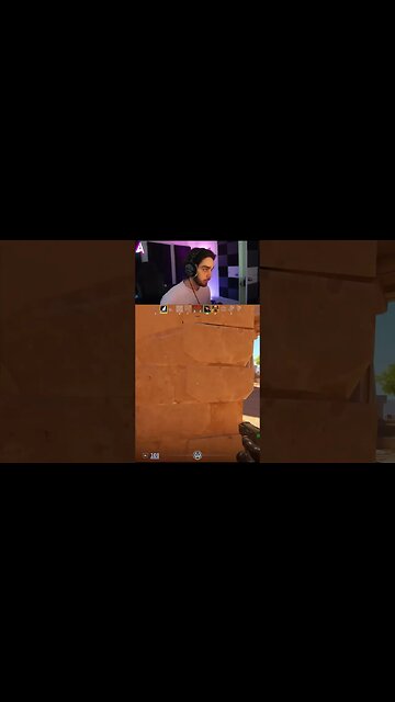 an interesting way to win a 1v2 in CS2