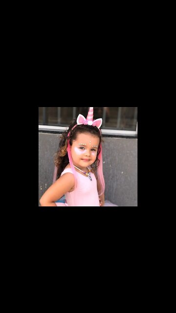 MINHA NOVA FANTASIA [ COSPLAY ] Unicórnio - Dressed like a unicorn #shorts #linda #bebe