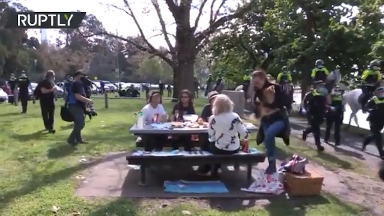 Aussie NAZIs attacking innocent people