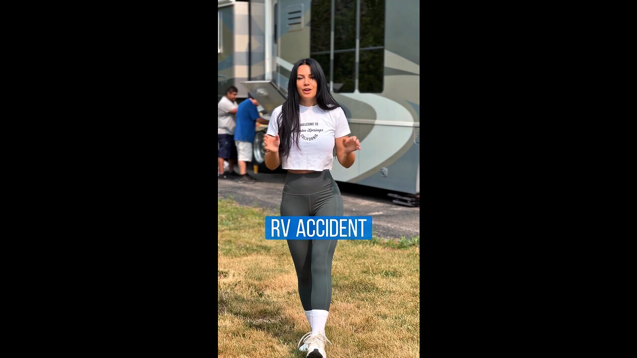 RV Accident 🤯 #rvfamily #rvlife #caraccident #rvaccident #rvfamily