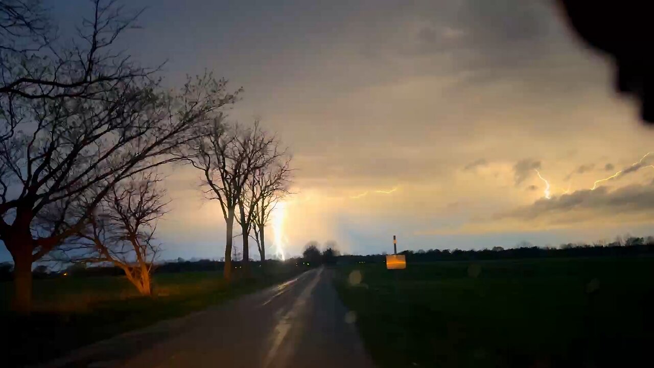 BRIGHT LIGHTNING Flashes in Galesburg, Michigan!