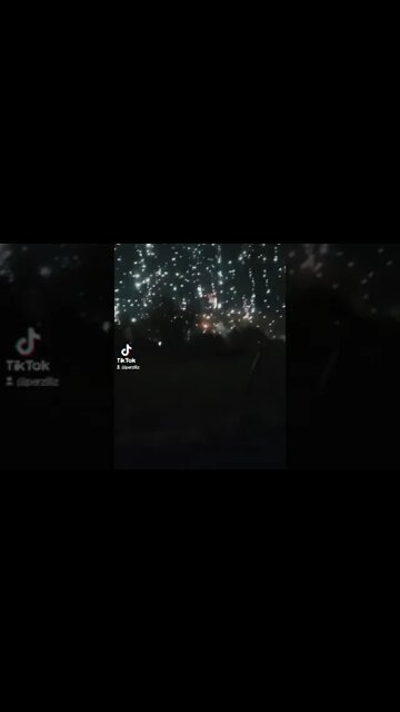 Ukrainian military under fire from incendiary shells of the occupiers in the #Donbass #ukrainewar