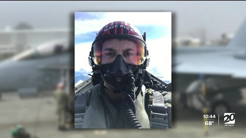 Meet the Lake Orion, EMU grad who flew F-18's in 'Top Gun: Maverick'