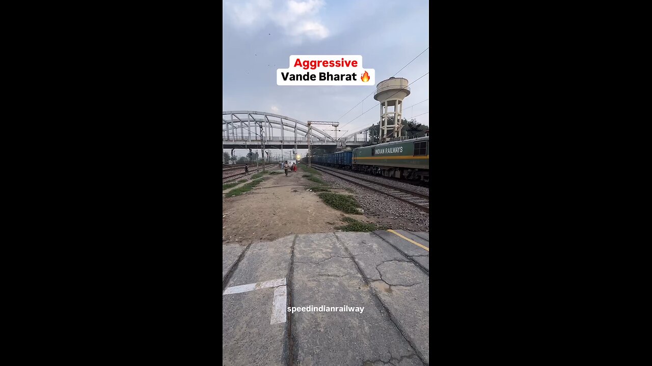 New Delhi Varanasi Vande Bharat Express #indianrailways #trendingreels #trending #reelsinstagram