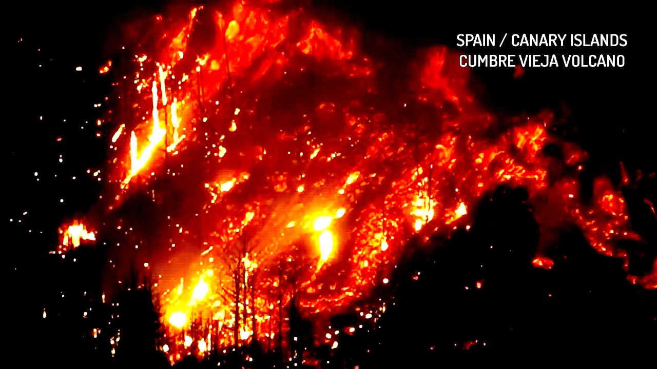 Active Volcano erupts and is devastating Spain La Palma island