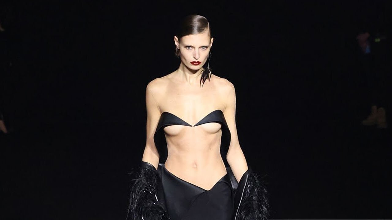 Mugler | Fall/Winter 2024/25 | Paris Fashion Week