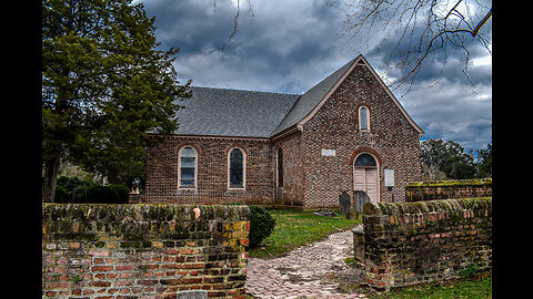 BLANDFORD CHURCH & CEMETERY (oldest building in Petersburg)