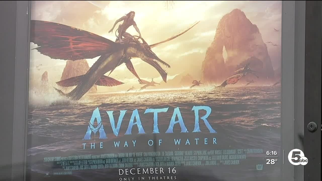 Earle B. Turner treats kids with free 'Avatar' tickets after deadly shooting