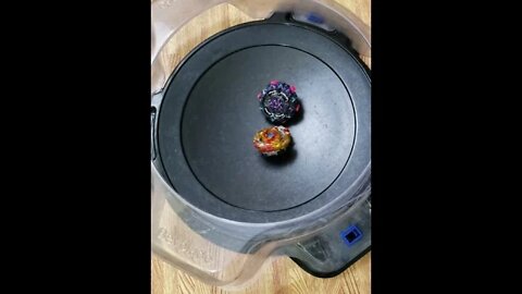 #Shorts LORD SPRIGGAN .Bl.Dm' vs VARIANT LUCIFER .Mb 2D - Beyblade Burst ベイブレードバースト