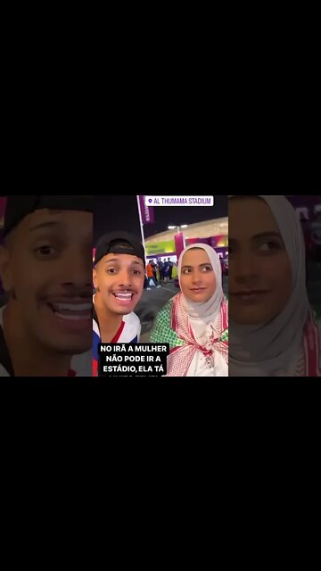 Brasileiro conhecendo iranianA antes da partida entre EUA e Irã