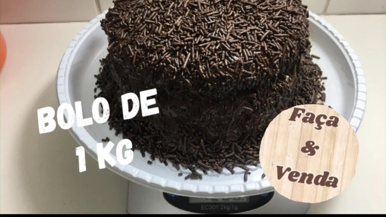 Bolo de chocolate de 1 Kg - Delicioso - Ideal para pequenas comemorações em família - Fácil de Fazer