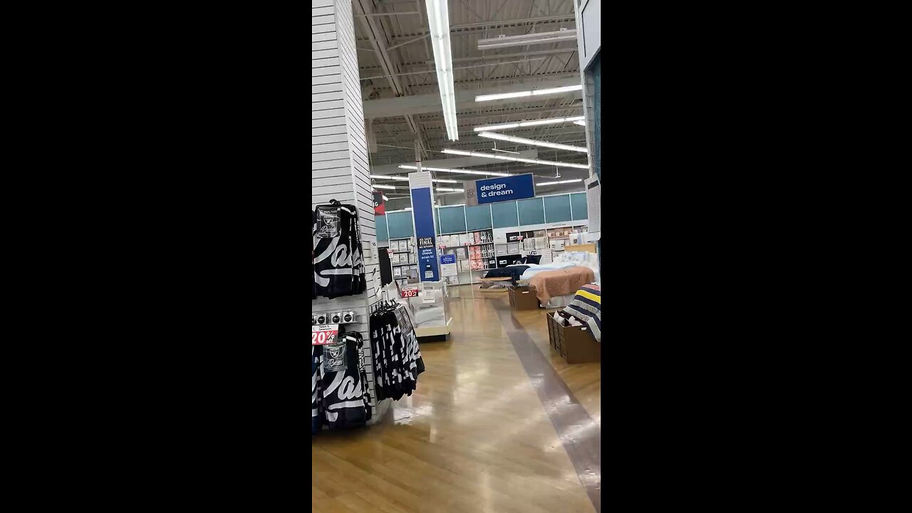 HOMELESS MAN CAUGHT SLEEPING IN BED BATH AND BEYOND