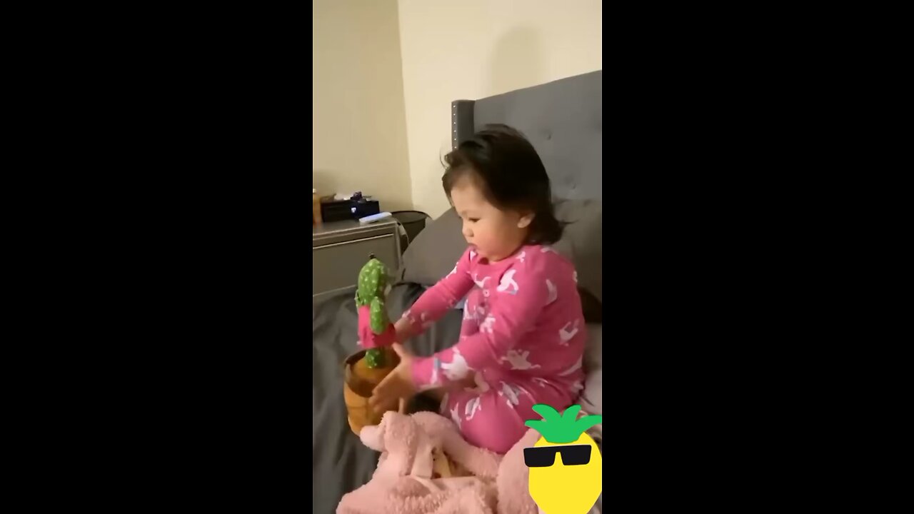 Dancing cactus baby reaction…