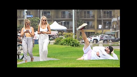 WET FART PRANK on the BEACH! Daddy's BARBECUE!!