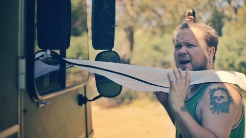 🇪🇸 Haircut, almost perfect! | #vanlife