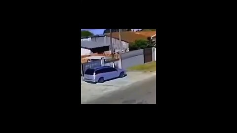 Car crash Landing in swimming pool