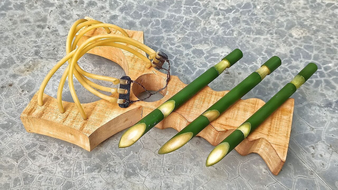 How to make bamboo & Wooden slingshots😳😲