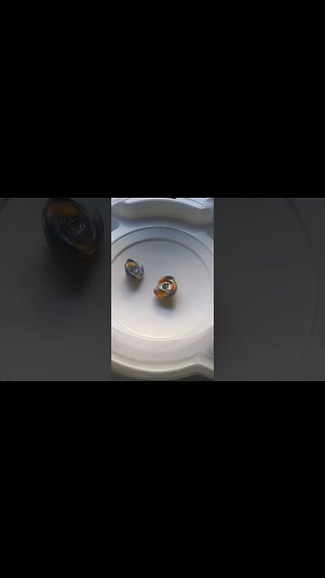 VALKYRIE VS FAFNIR (batalha de beyblade) #beyblade #beybladeburst #batalhadebeyblade