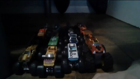 Monster Jam Tuesday Night Throwdown December season Week 3 part 1(die cast monster truck racing)