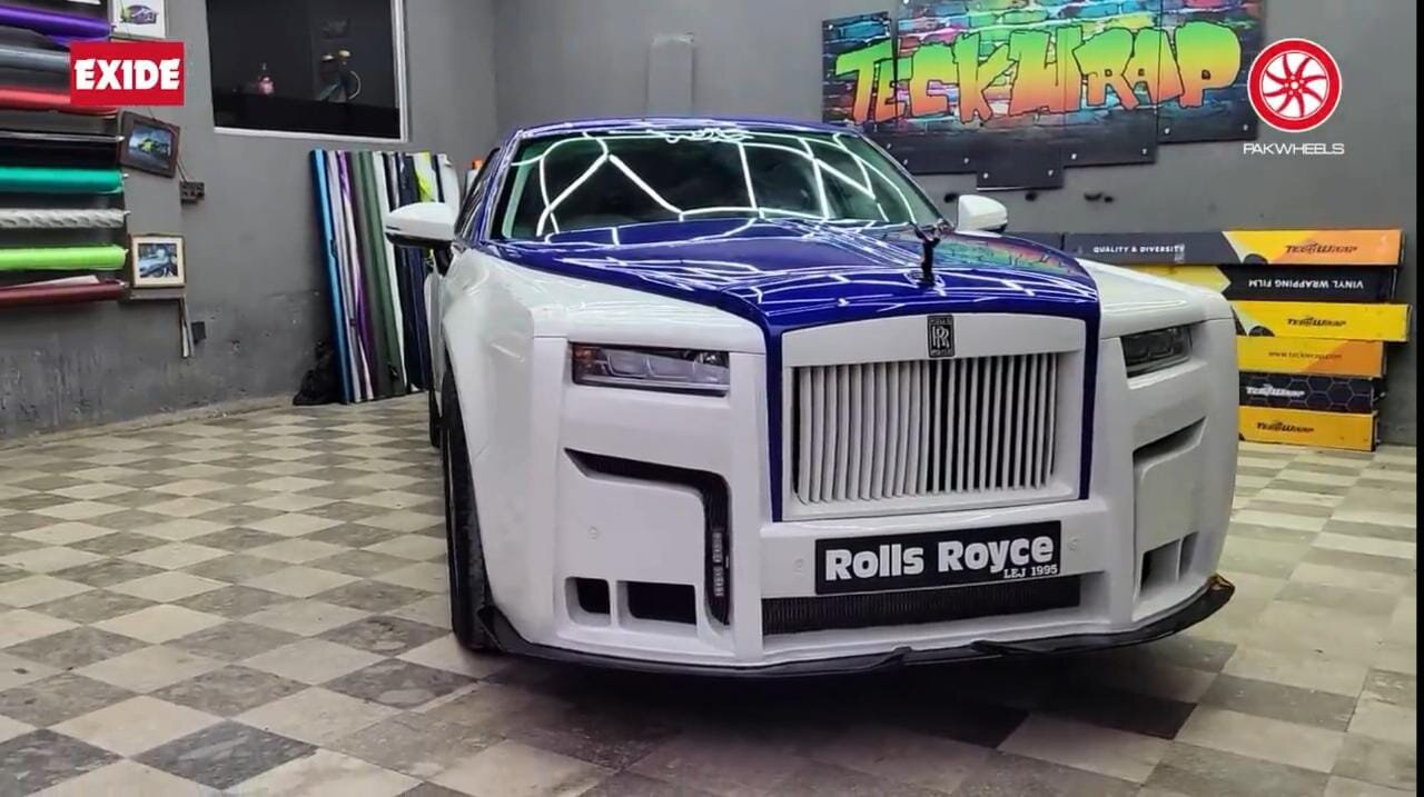 Rolls Royce Phantom Chrysler 300c pakwhrrls