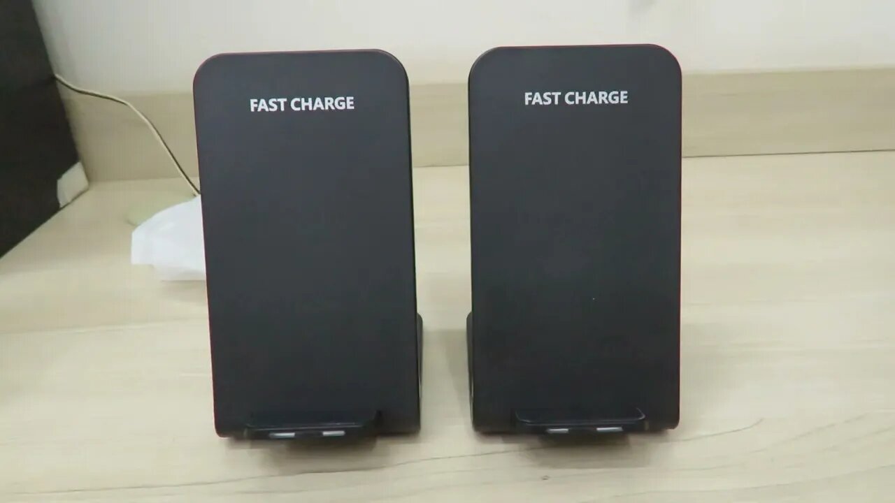 2x Suportes Carregadores Sem Fio 60W Dobráveis para Smartphones