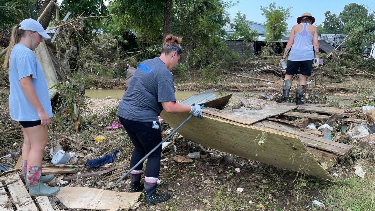 Search Continues For Tennessee Flood Victims