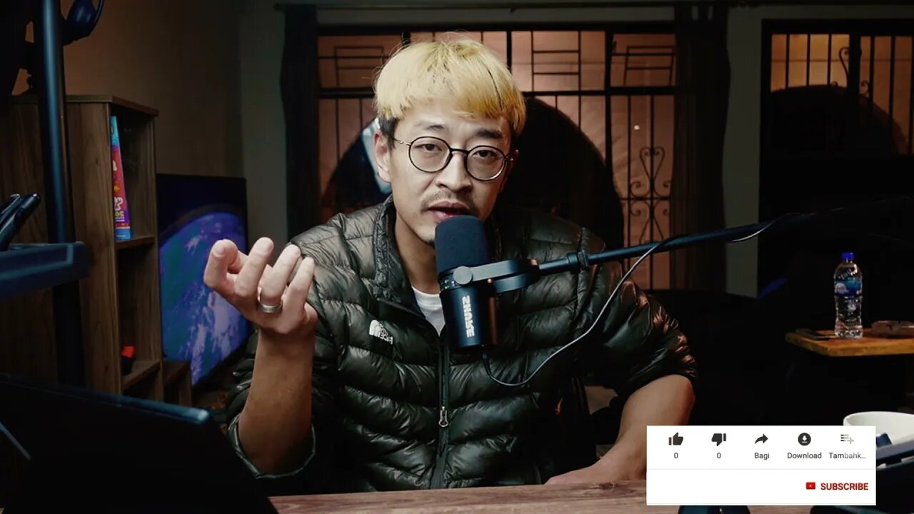 武汉大学恋爱心理学讲座火爆 学生挂窗听课 20211020_E96