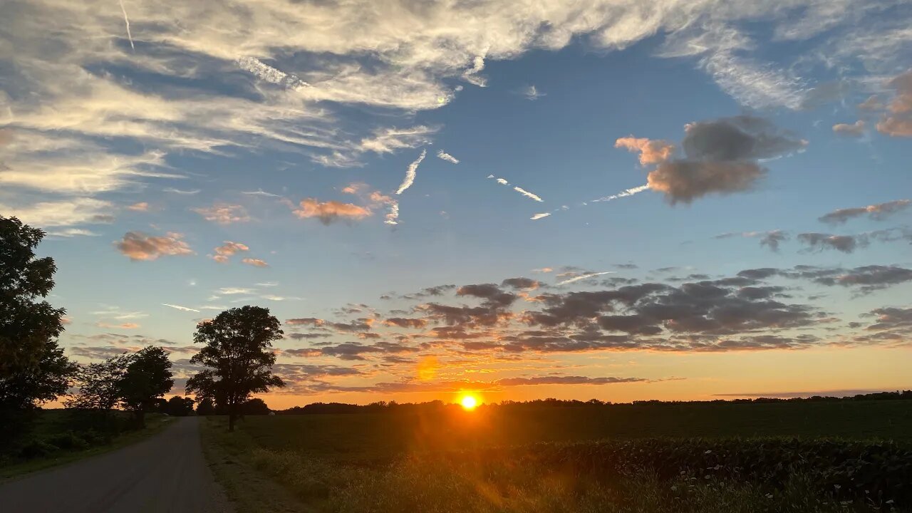 QuickCast: GORGEOUS weather settles over Great Lakes this week!!