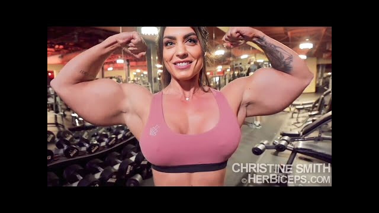 BICEPS Beast Christine Smith | Female Bodybuilding | #tallgirls #fbb #tallgirlkiss #muscle #female