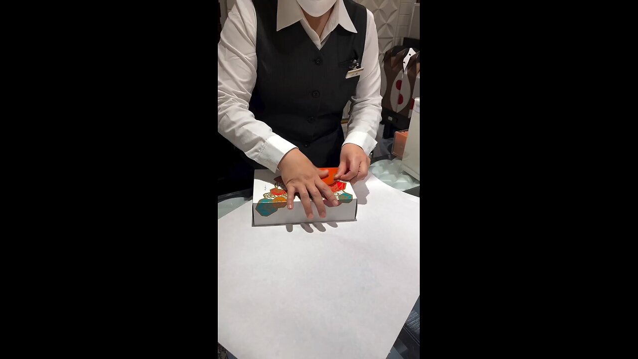 Gift wrapping Japan