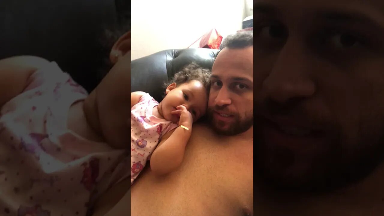 CÓCEGAS na MEMEL e ela cai na GARGALHADA - TICKLE on MEMEL and she burst out laughing [ VERY HAPPY