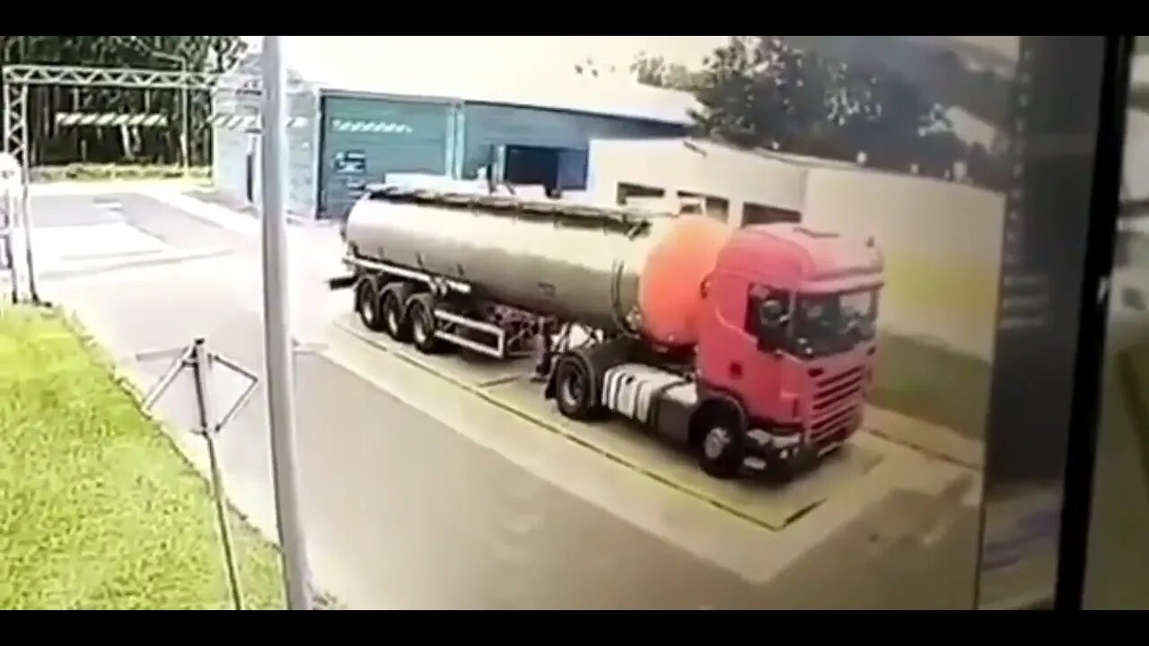 #05CAMERAS - SEE WHAT HAPPENS AND SUBSCRIBE HELP ME POST MORE VIDEOS A DAY - #LéoSócrates