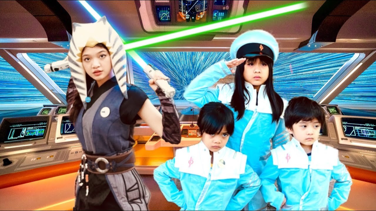 Star Wars Galactic Starcruiser Adventure | Kaycee & Rachel in Wonderland Family