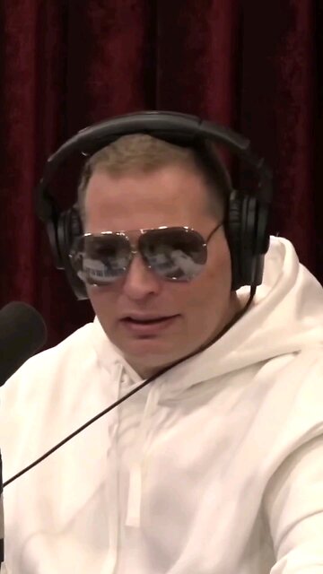 How I Landed Busta Rhymes as My First Client! #bustarhymes #music #joerogan