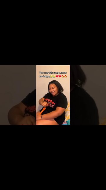 the way this song makes me happy 😍😍😍