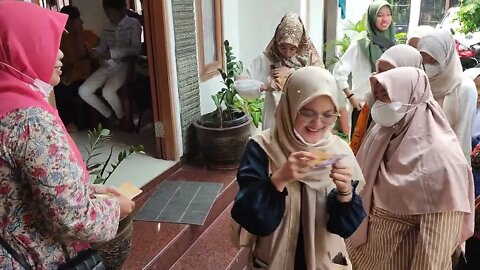 Antri Gocengan di Hari Raya Idul Fitri 1443 Hijriyah