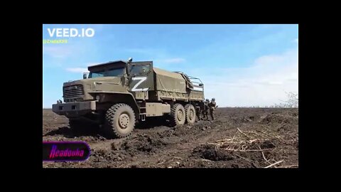 Russian Troops Retrieved The Dead Ukrainian Soldiers From The Battlefield Under Mortar Fire!