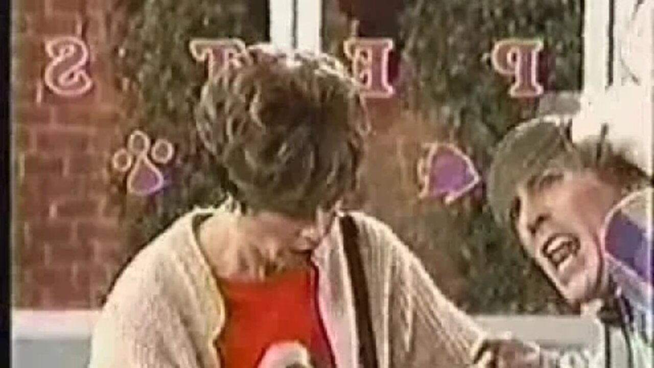 MAD TV Archiving - Stuart at the Pet Store