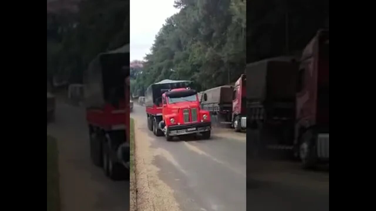 Jacaré Trucado puxando 3 eixos