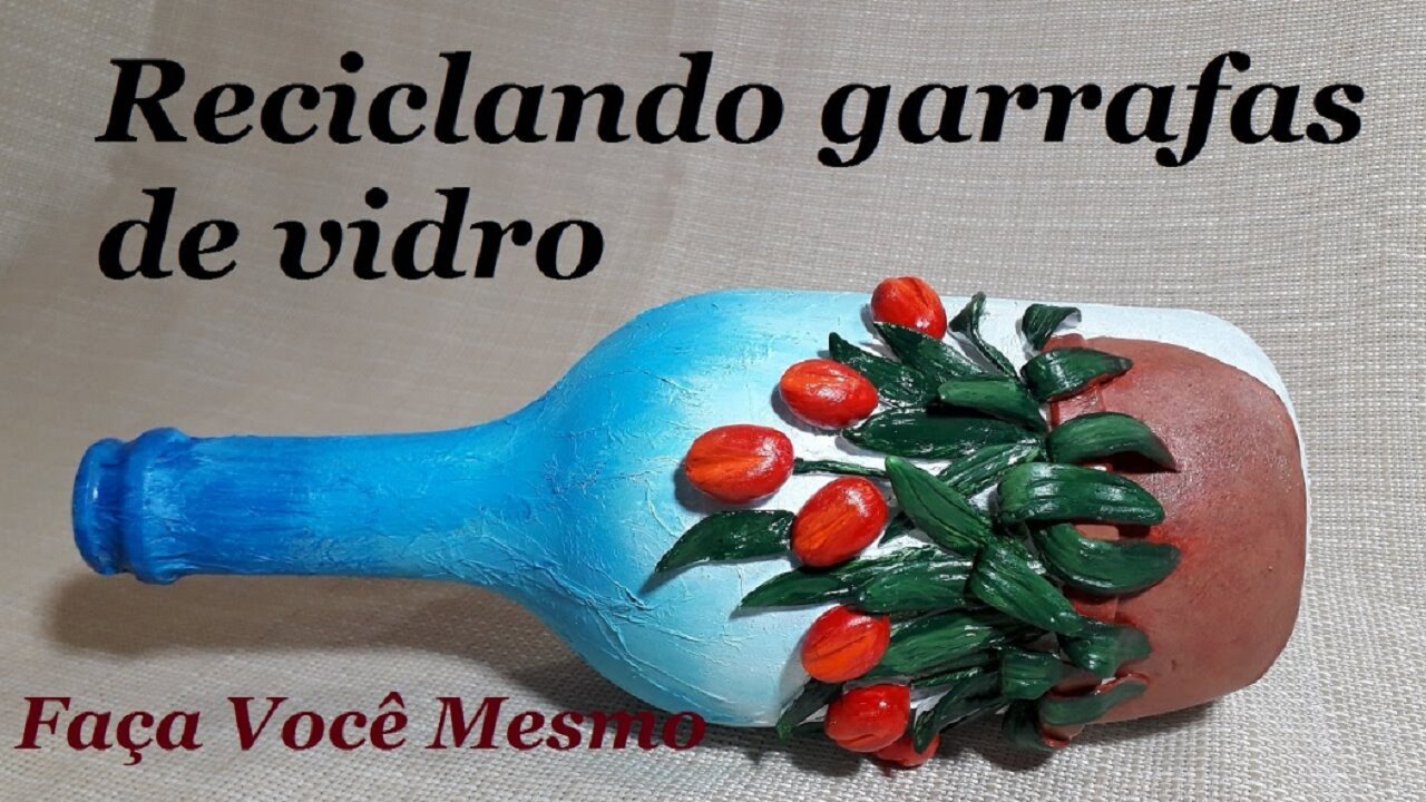 GARRAFA DECORADA - TULIPAS COM MASSA DE BISCUIT @lucibuzo ​