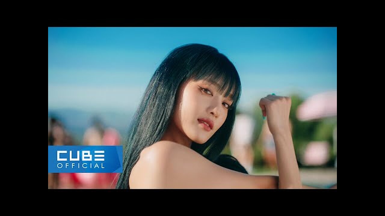 (여자)아이들((G)I-DLE) - '퀸카 (Queencard)' Official Music Video