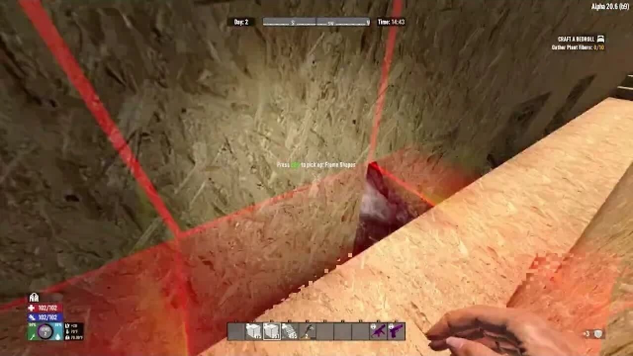 7 Days to Die - uderground afk base laying fence traps