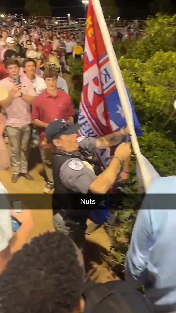 Just the Arkansas police violating the 1st amendment nothing to see here.